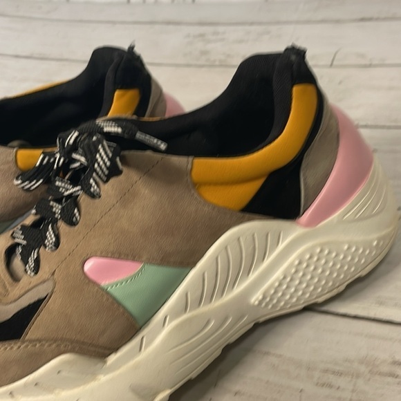 Gianni Bini Troye Chunky Taupe/Multi ColorLace-Up Sneakers - Picture 9 of 12